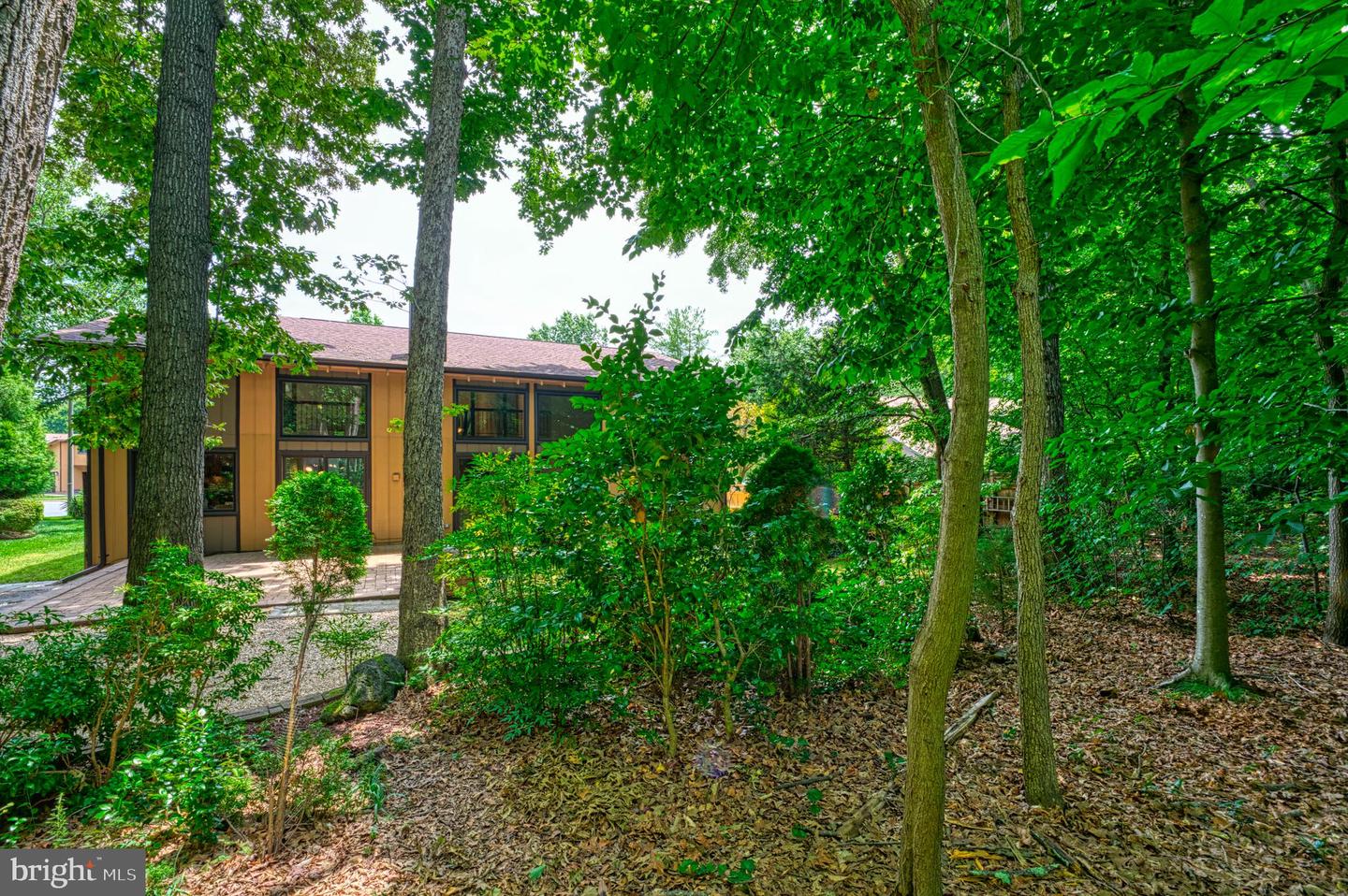 5222 Bradfield DRIVE