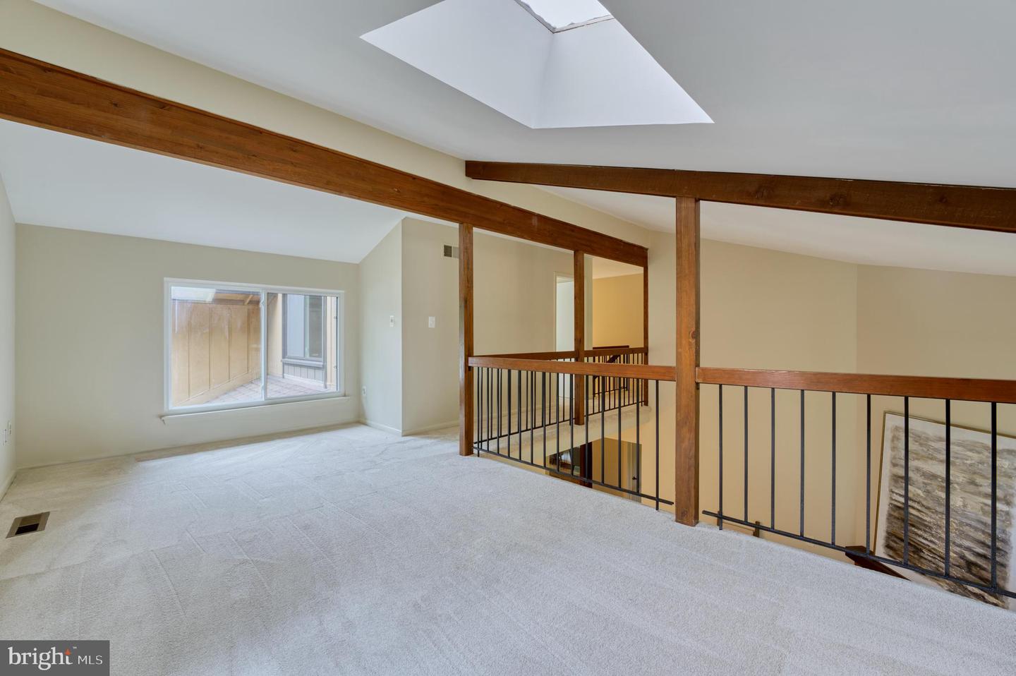 5222 Bradfield DRIVE