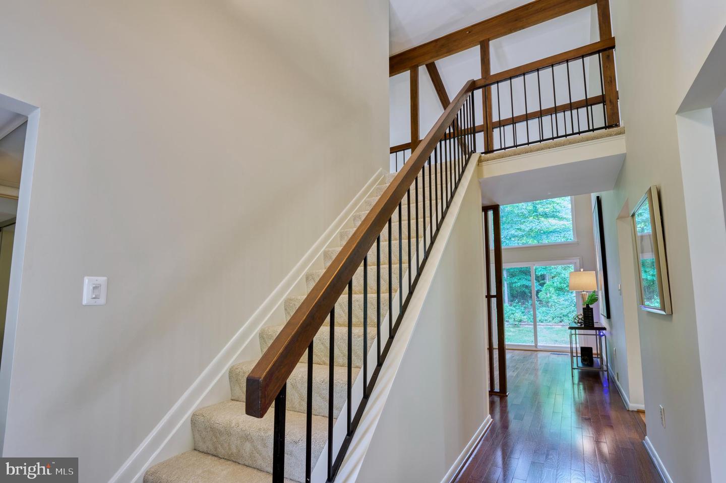 5222 Bradfield DRIVE