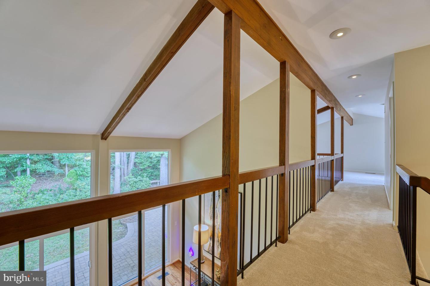 5222 Bradfield DRIVE