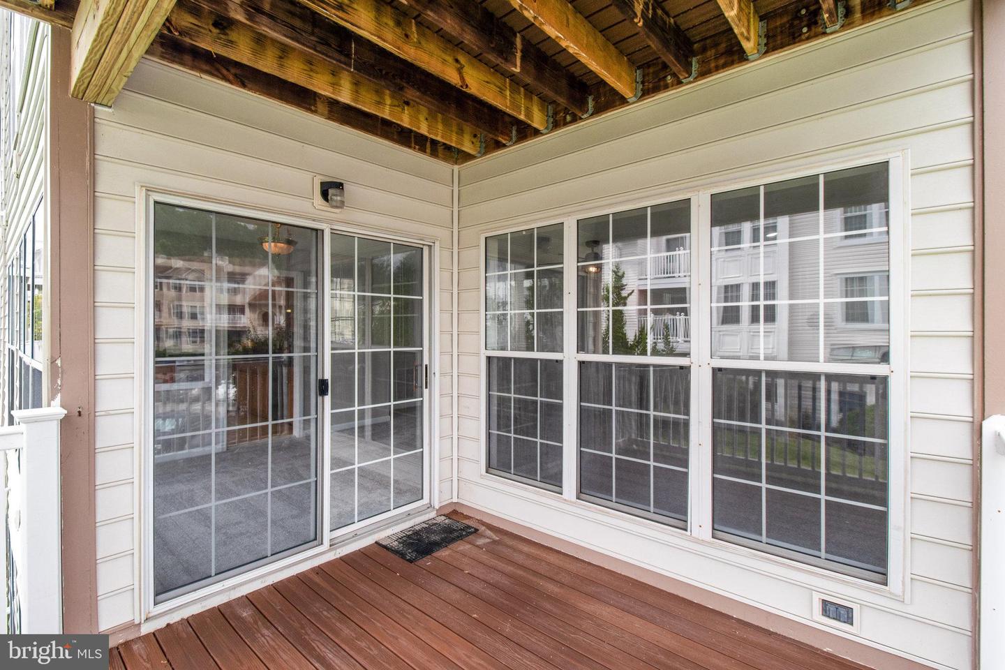 8248 Catbird CIRCLE Unit: 201