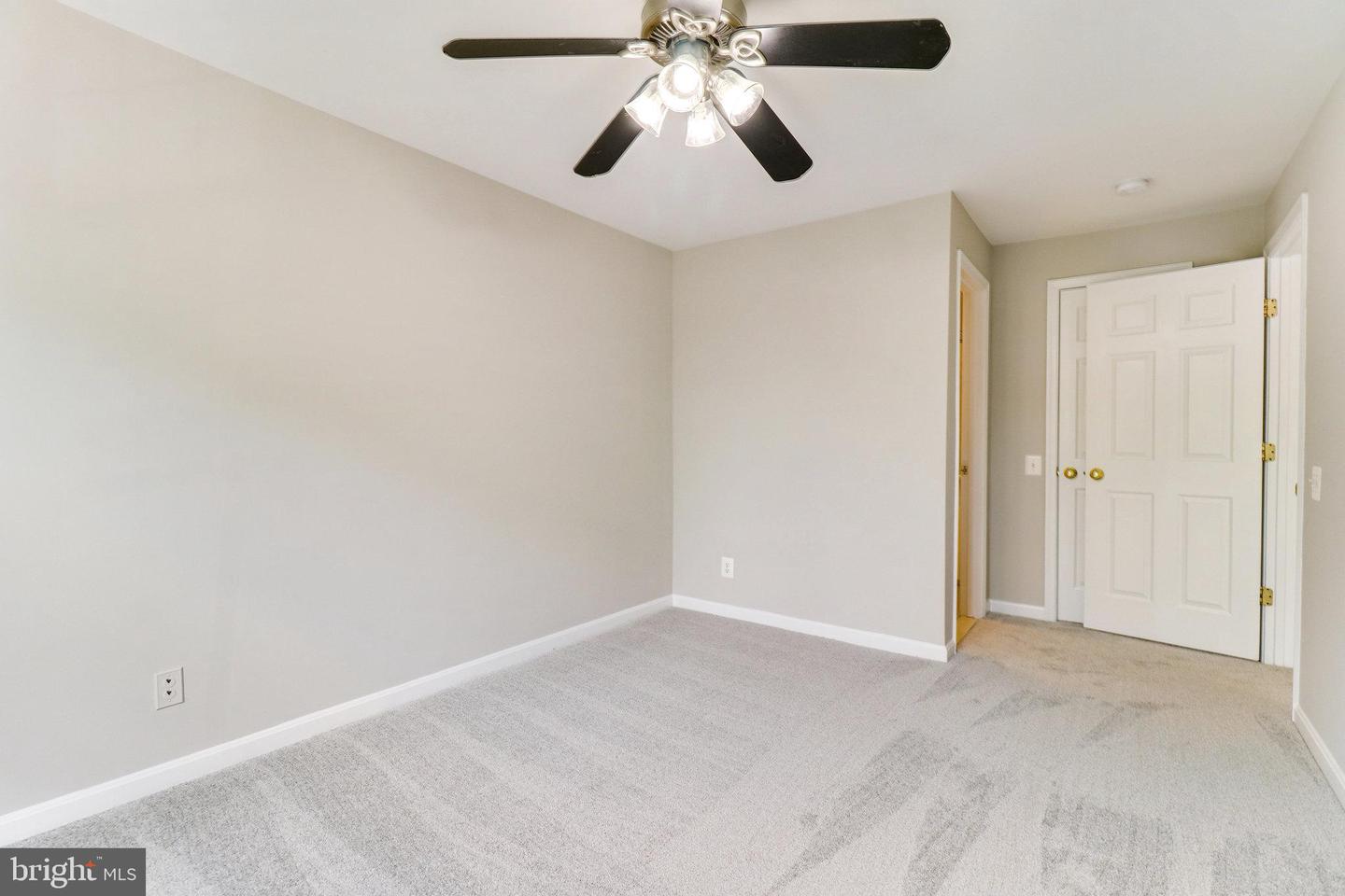 8248 Catbird CIRCLE Unit: 201