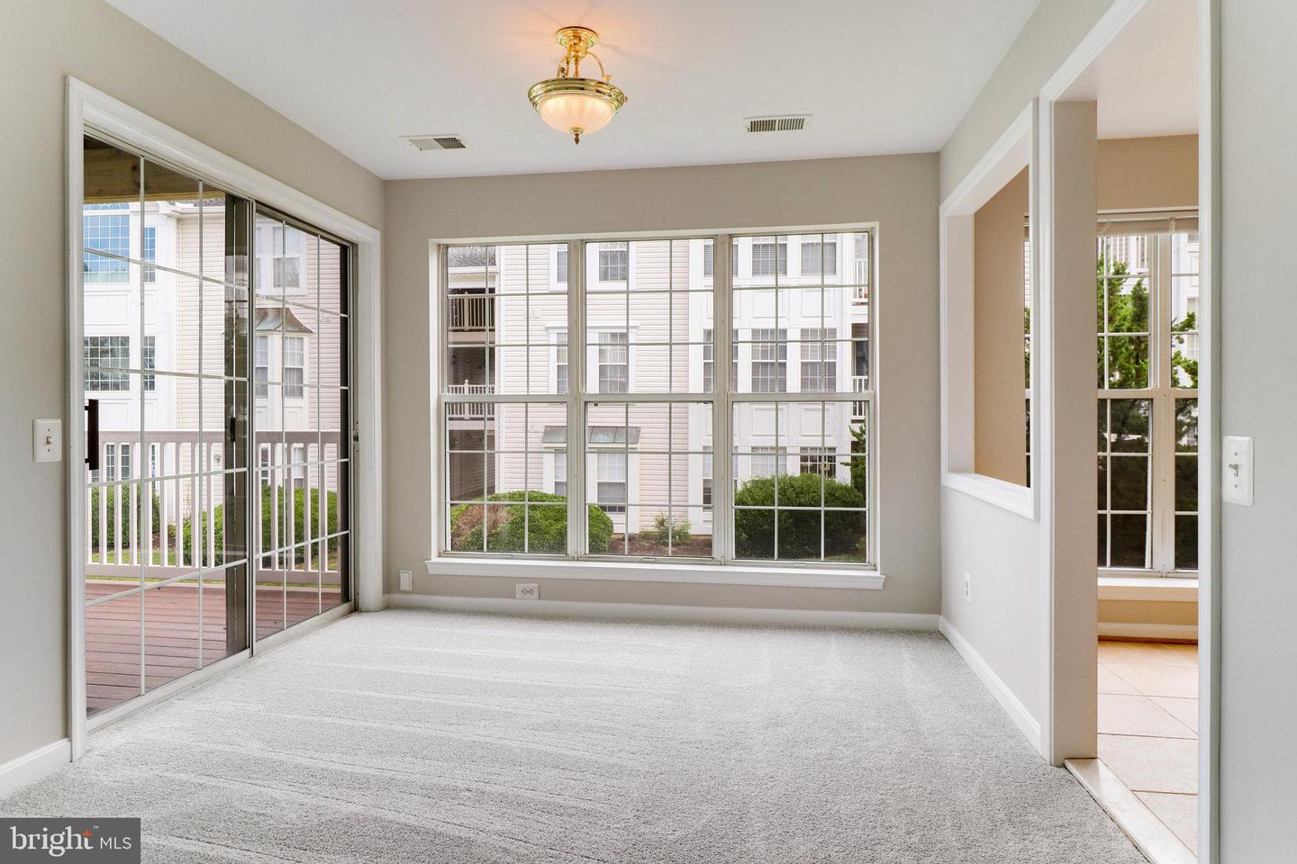 8248 Catbird CIRCLE Unit: 201