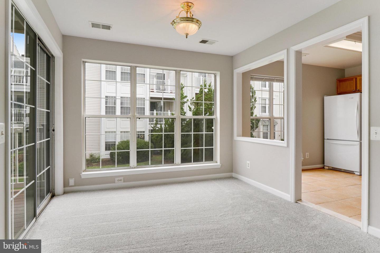 8248 Catbird CIRCLE Unit: 201