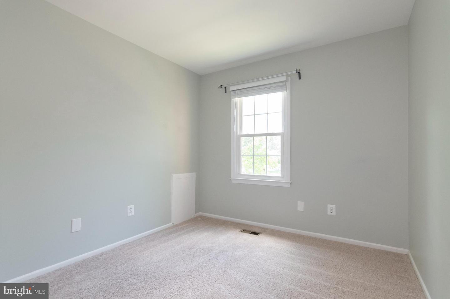 7702 Brandeis WAY