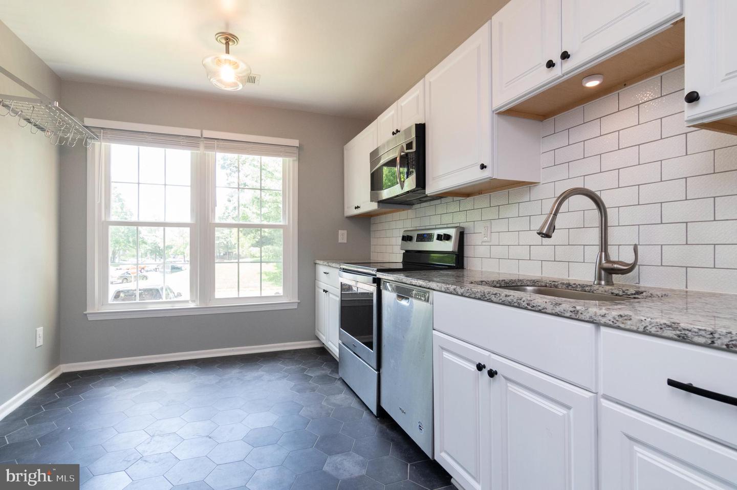 7702 Brandeis WAY