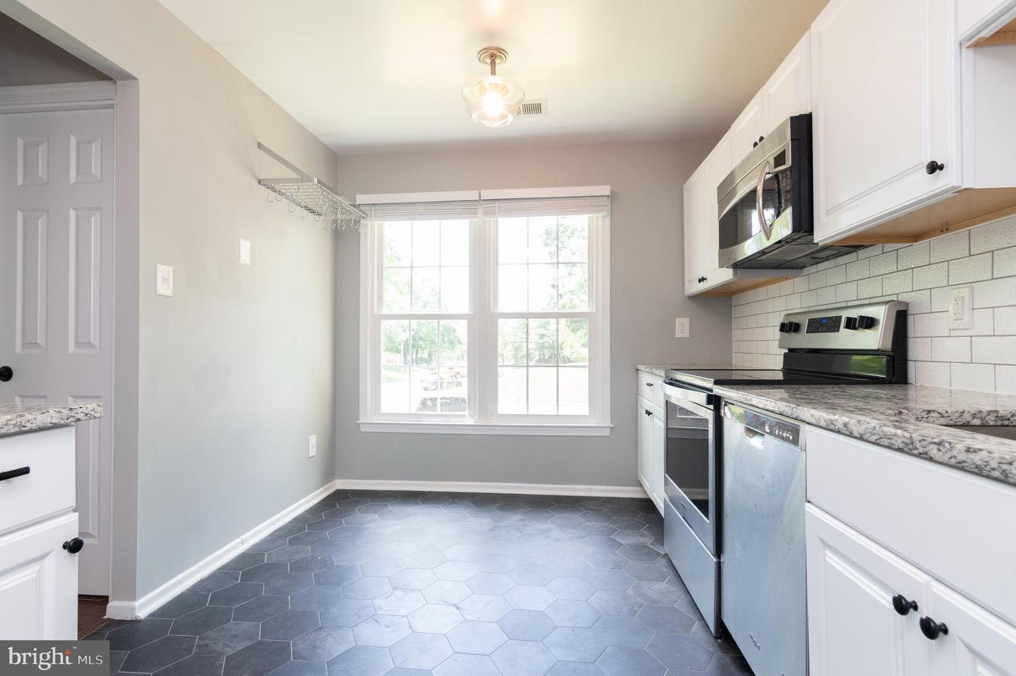 7702 Brandeis WAY