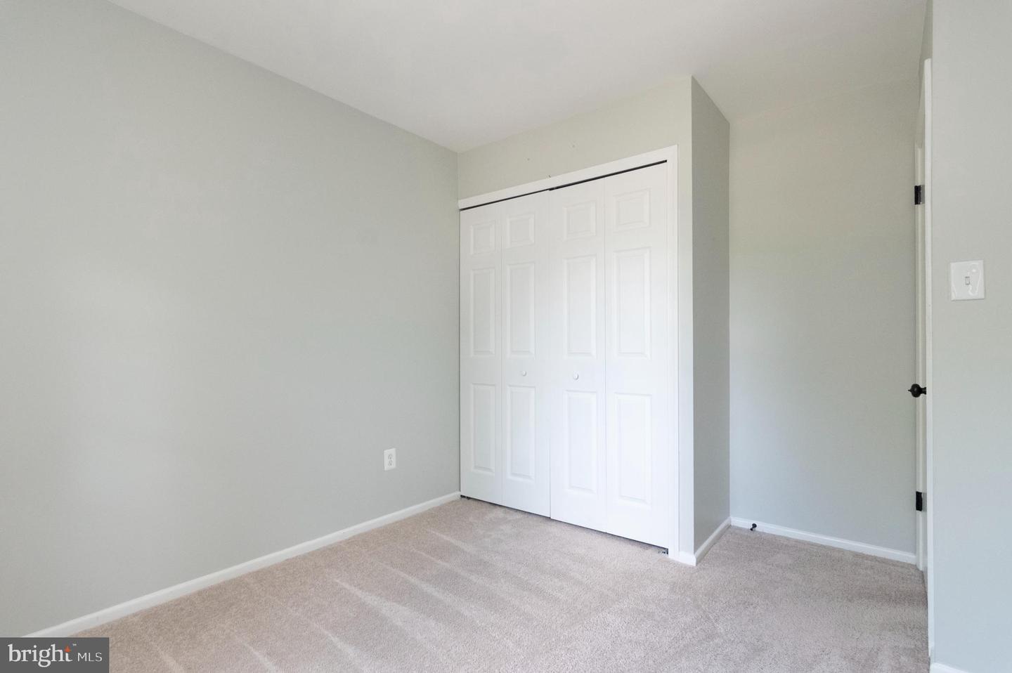7702 Brandeis WAY