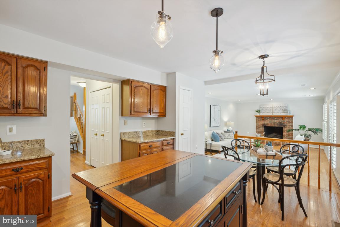 7121 Stanchion LANE