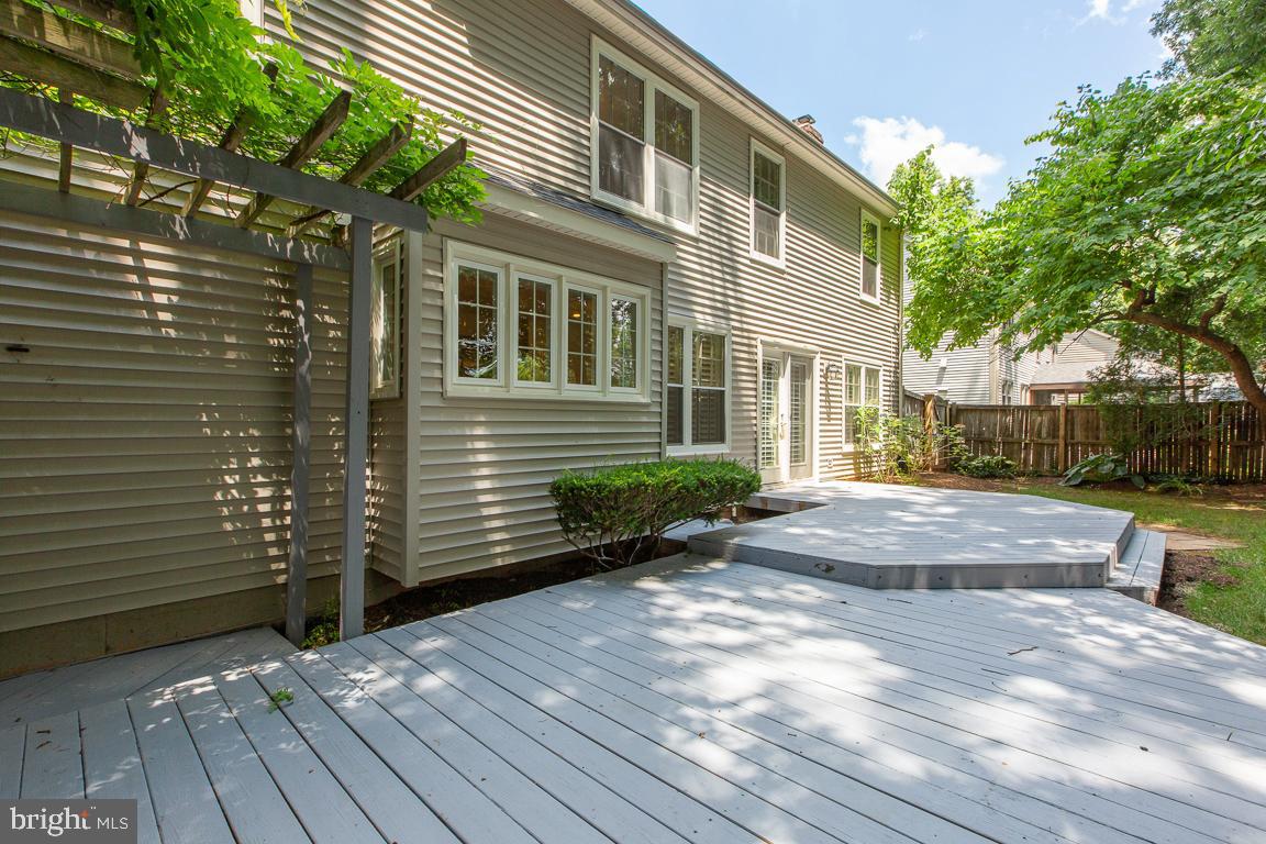 7121 Stanchion LANE