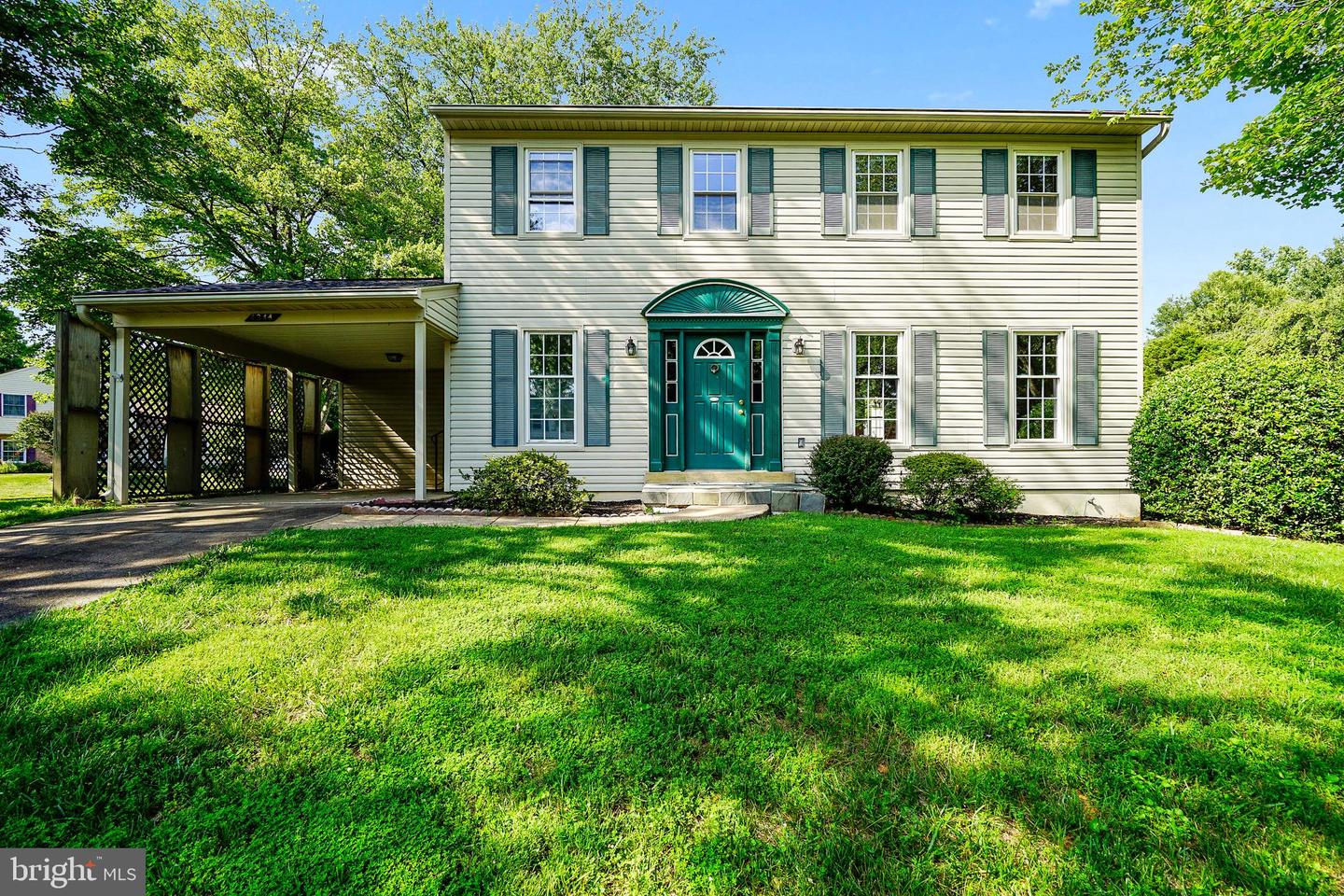 4344 Farm House LANE