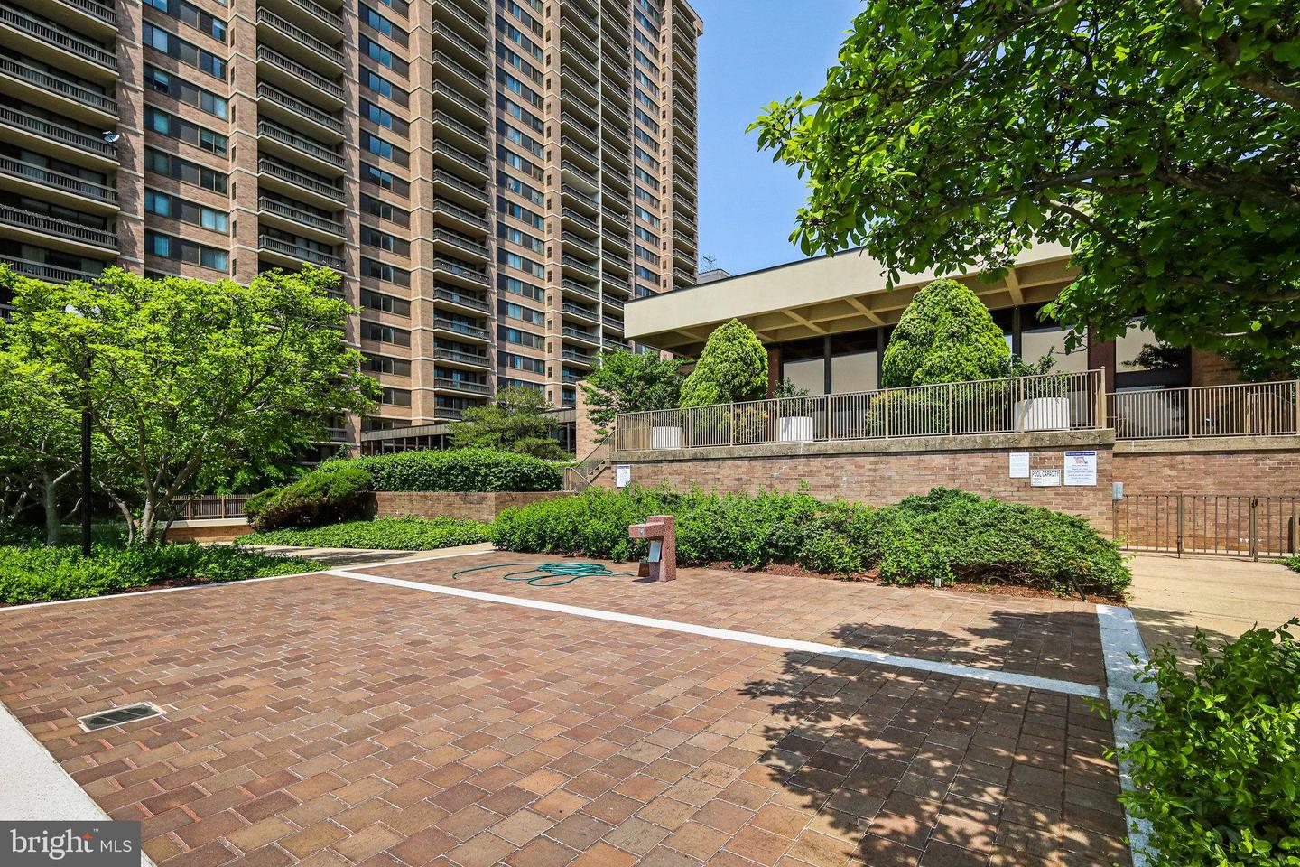 5501 Seminary ROAD Unit: 703S