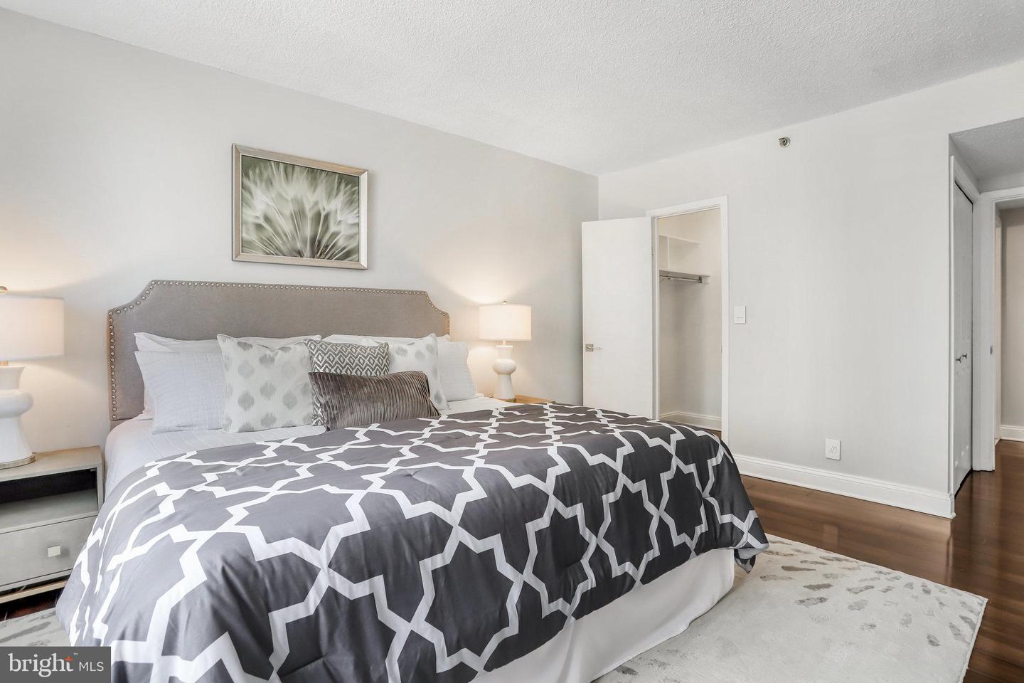 5501 Seminary ROAD Unit: 703S