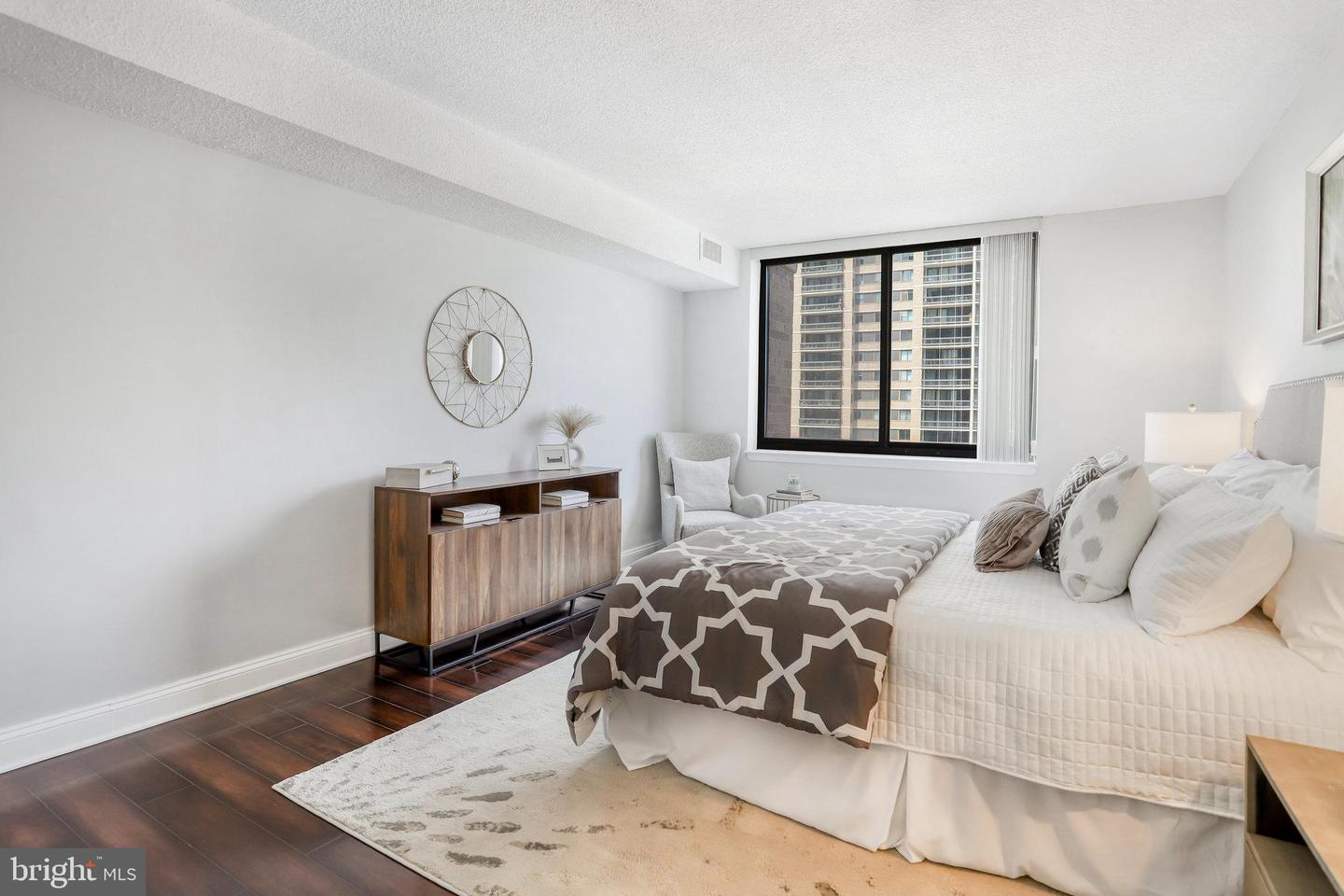 5501 Seminary ROAD Unit: 703S