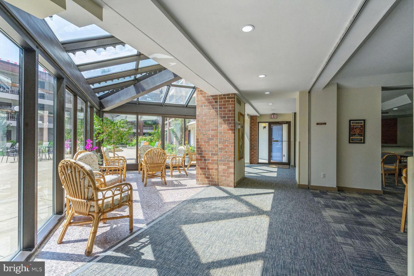 1951 Sagewood LANE Unit: 10