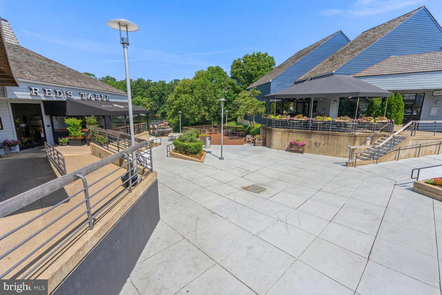 1951 Sagewood LANE Unit: 10