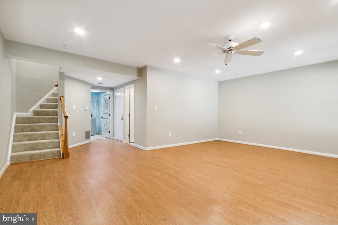 3903 Barcroft Mews COURT