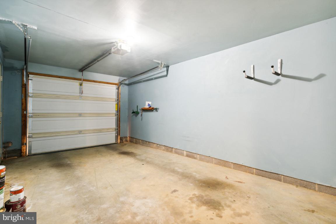 3903 Barcroft Mews COURT