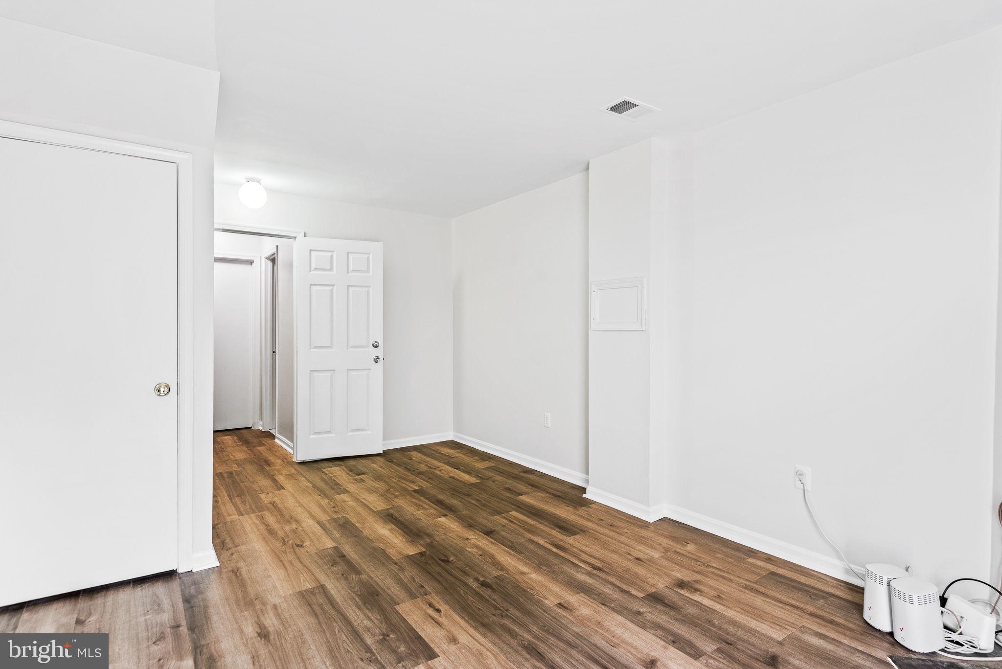 4227 Moselle Dr Dr