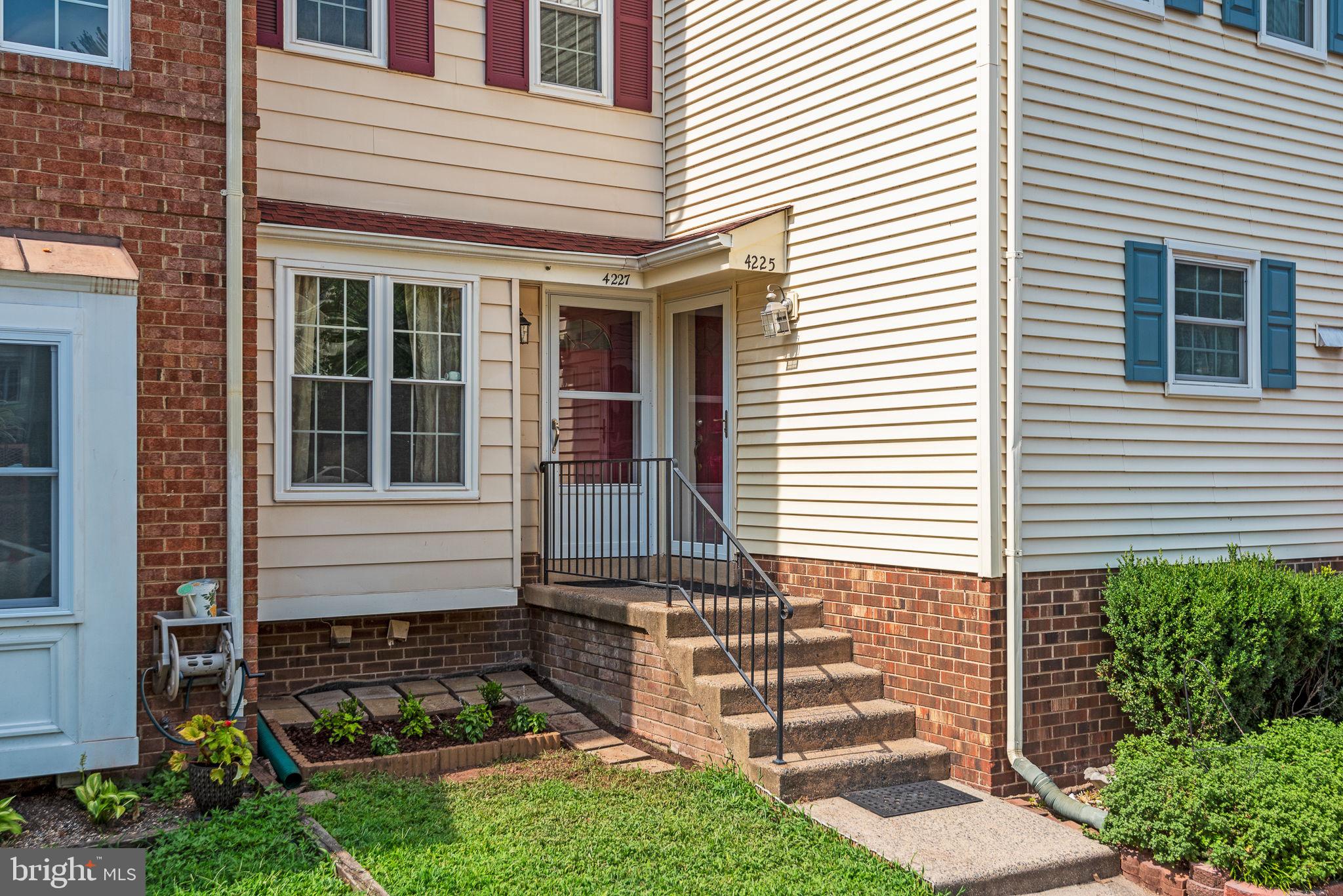 4227 Moselle Dr Dr