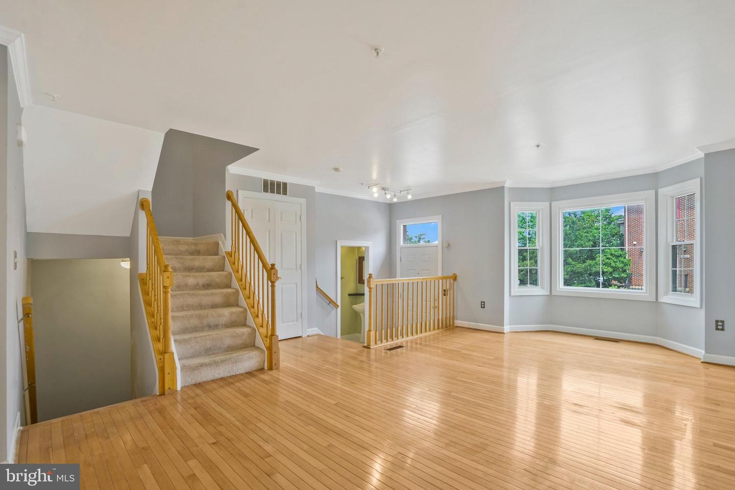 6223 Squires Hill DRIVE