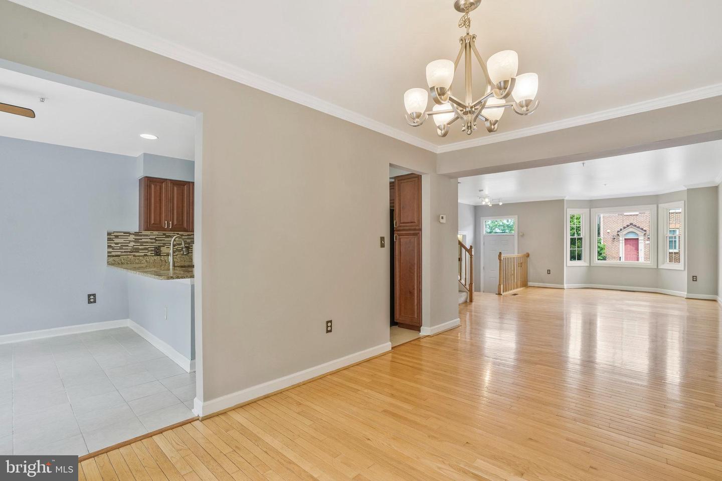 6223 Squires Hill DRIVE