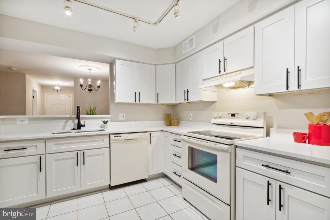 2241 Lovedale LANE Unit: D (407C)
