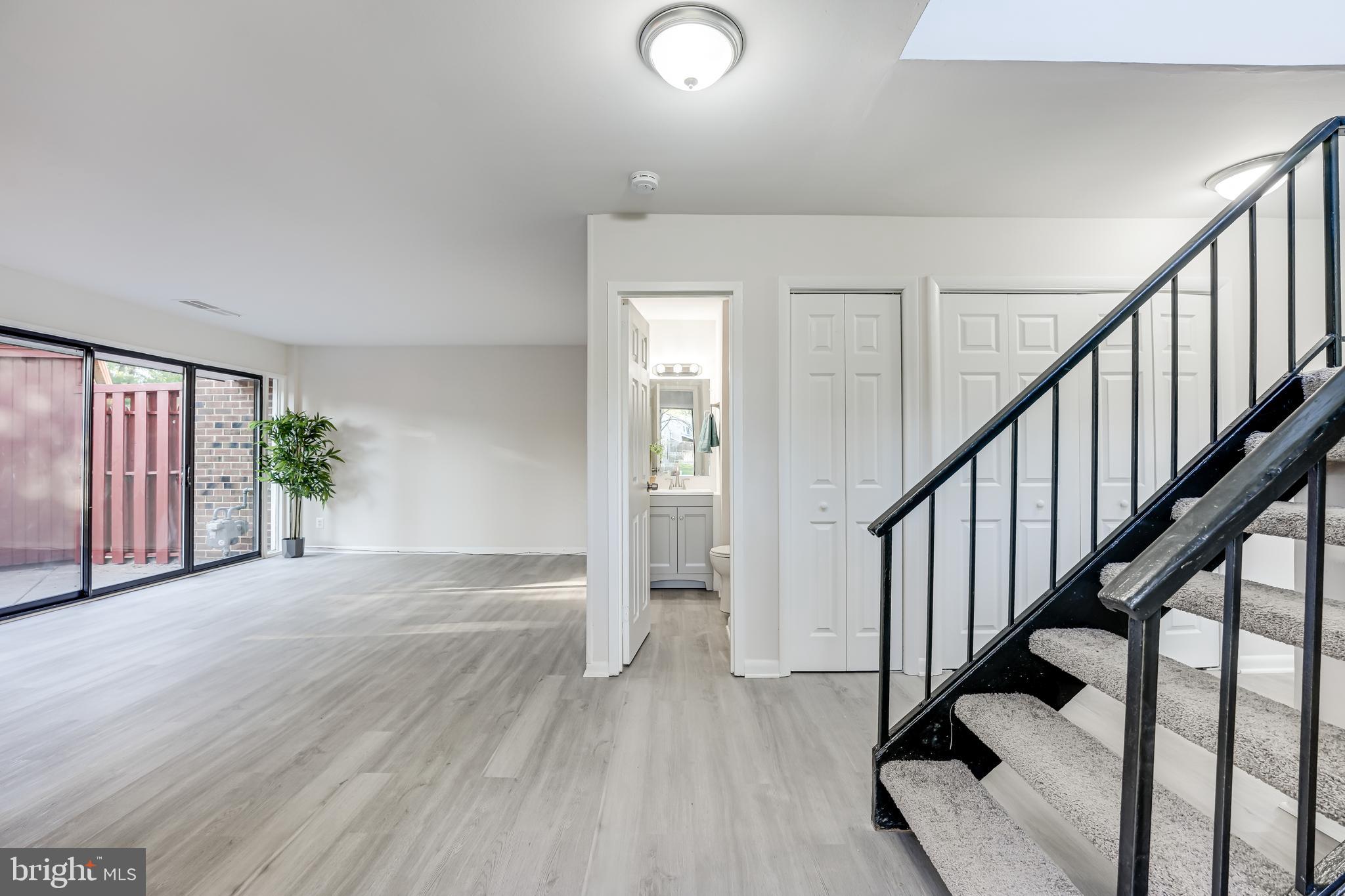 1209 Wilshire DRIVE