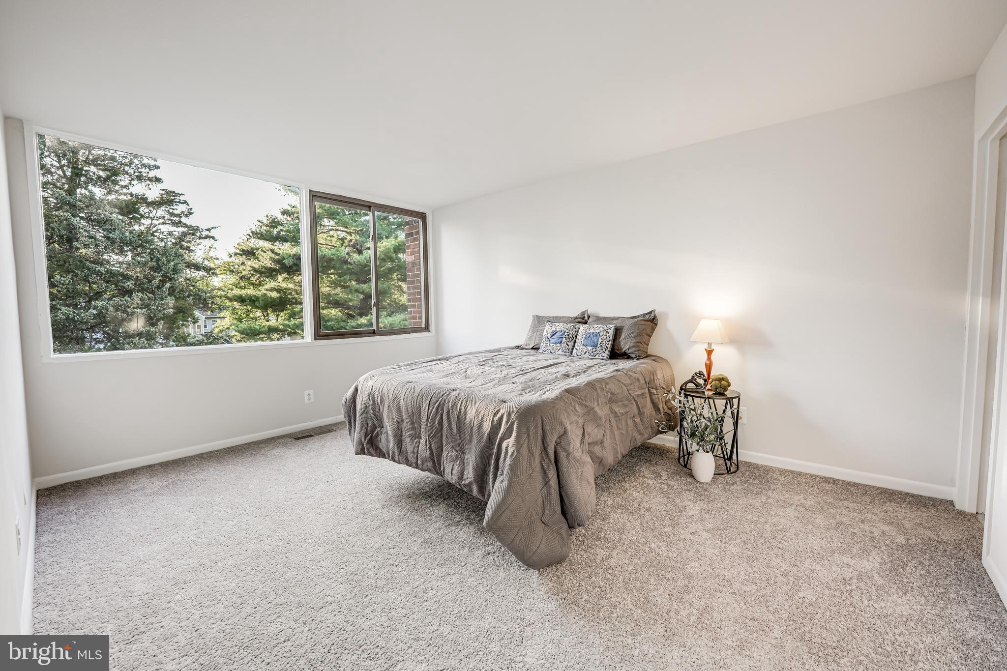 1209 Wilshire DRIVE