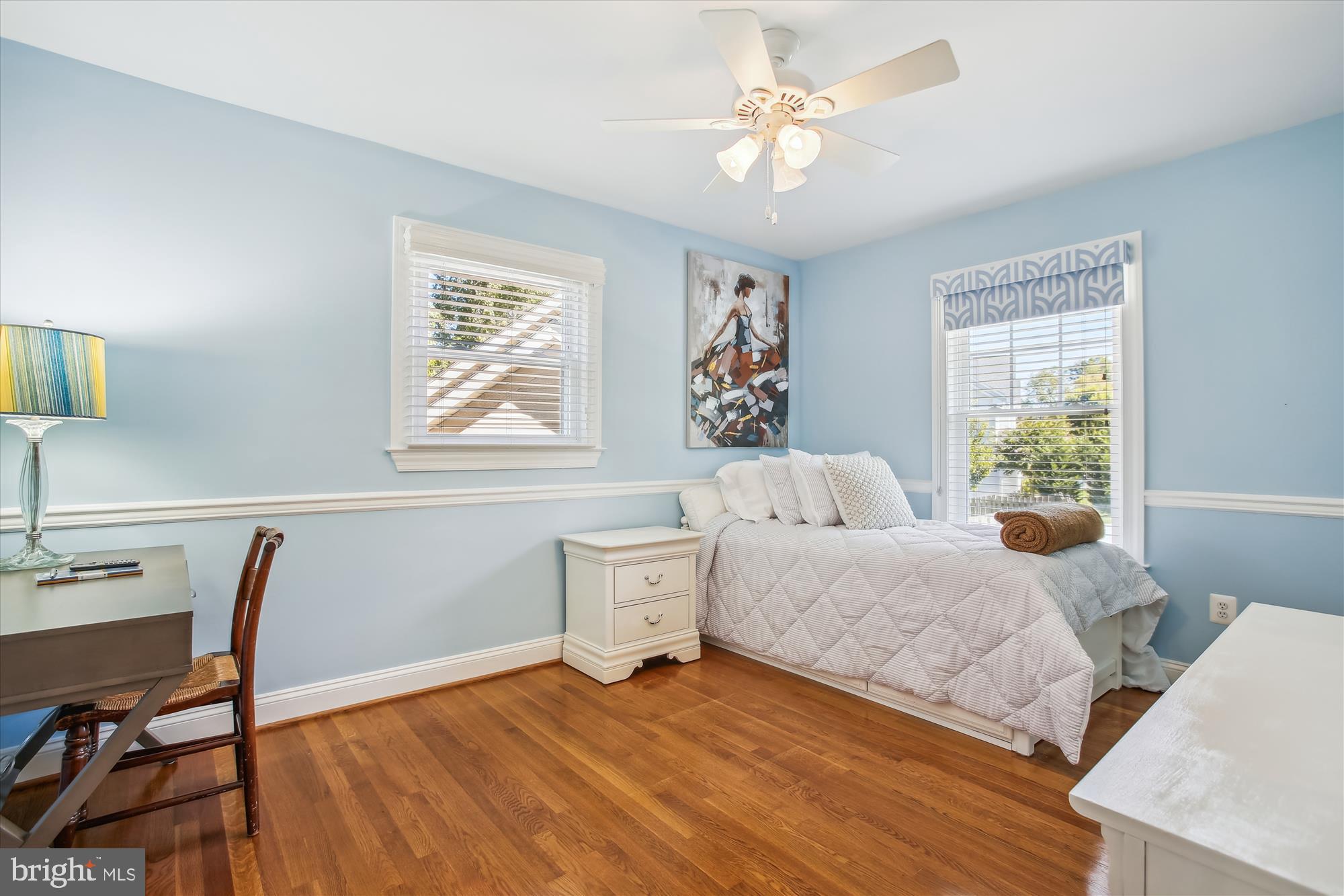 409 Colin LANE NW