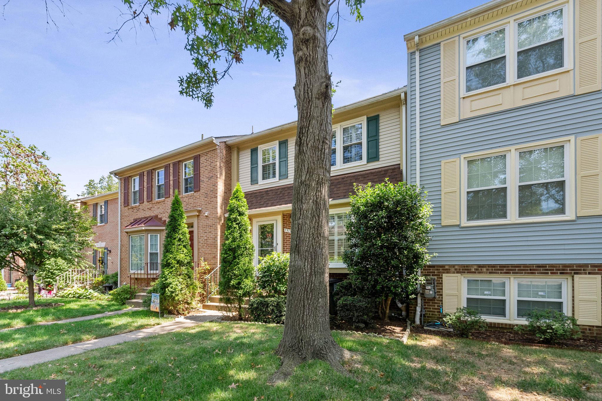 7519 Amesbury COURT