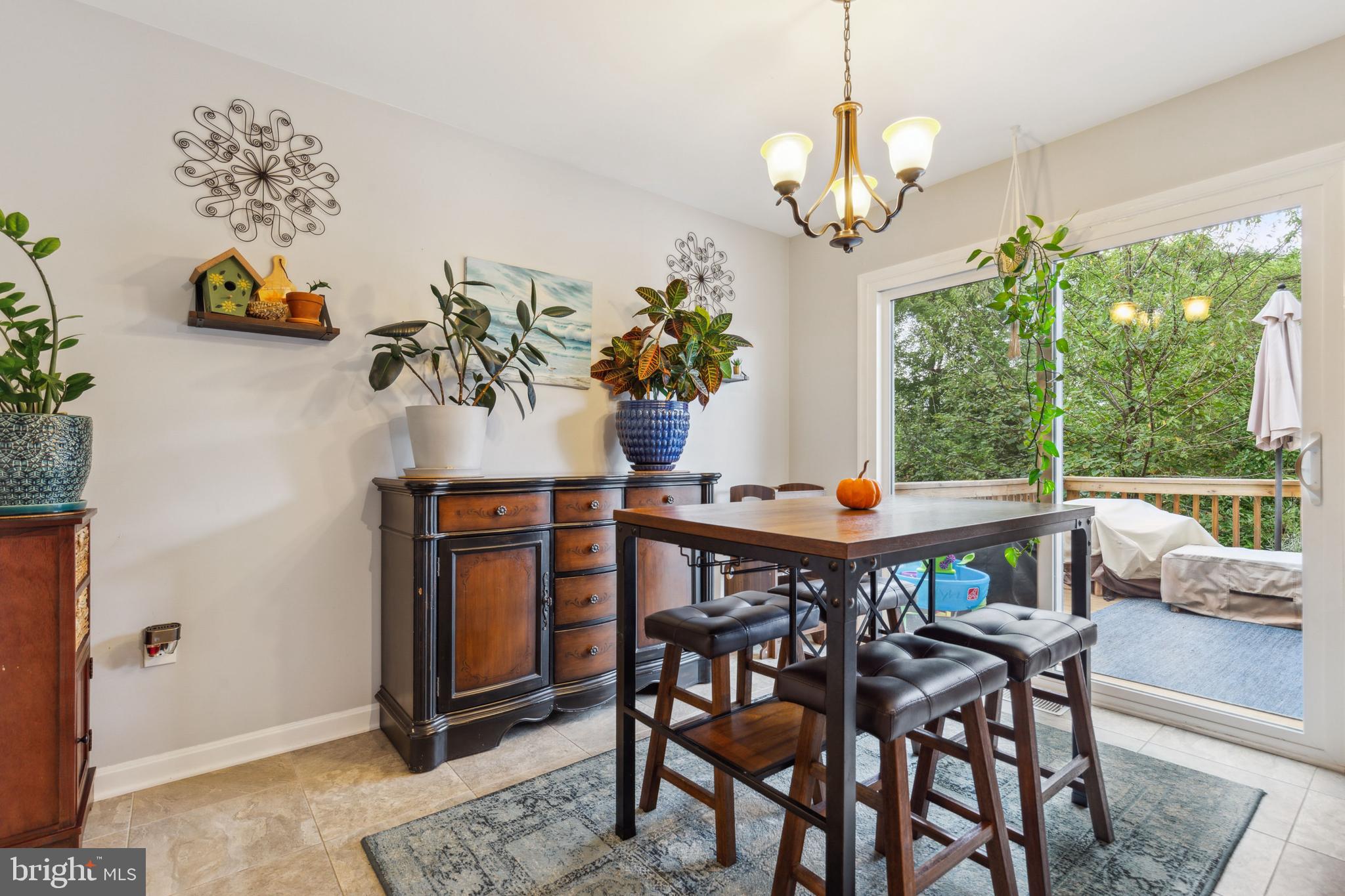 7519 Amesbury COURT