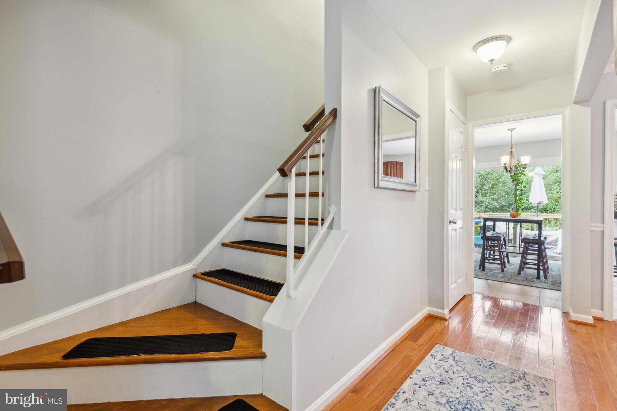 7519 Amesbury COURT
