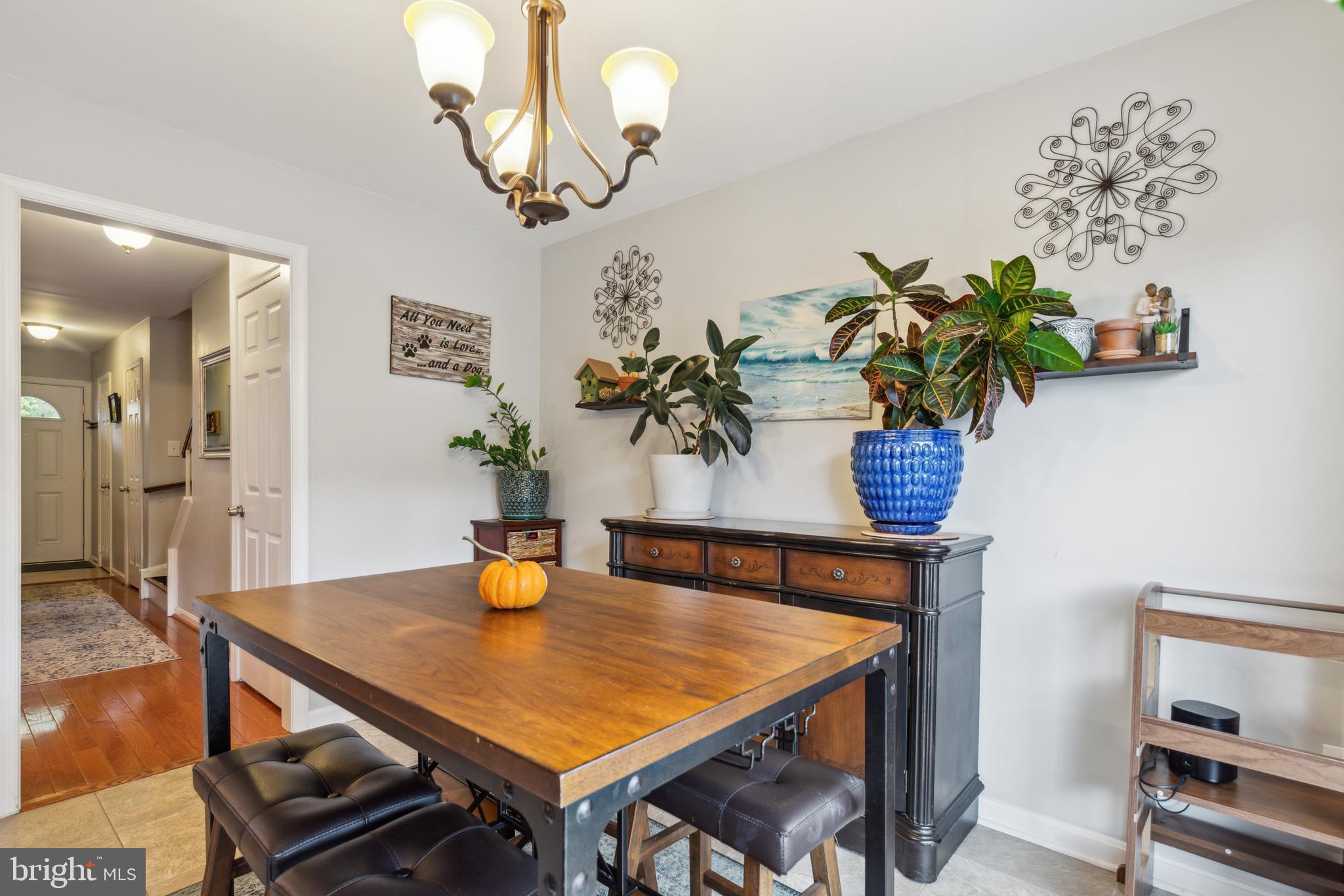 7519 Amesbury COURT