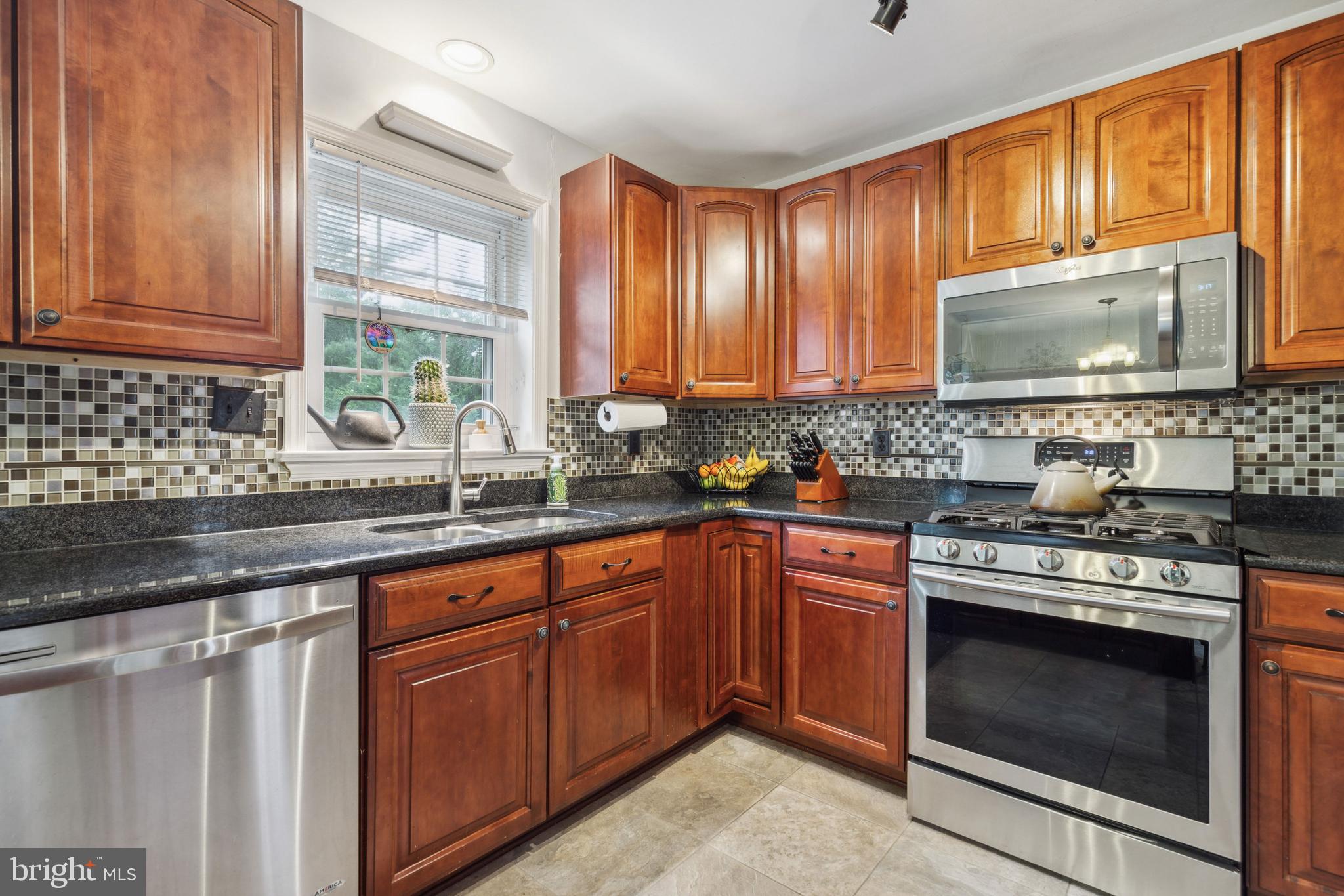 7519 Amesbury COURT