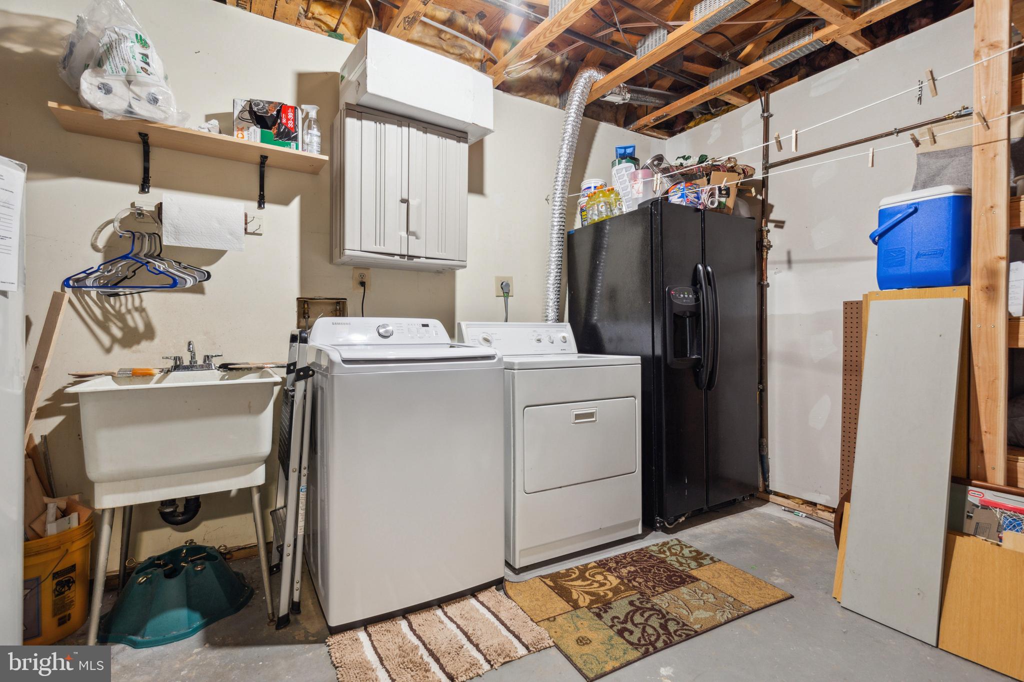 7519 Amesbury COURT