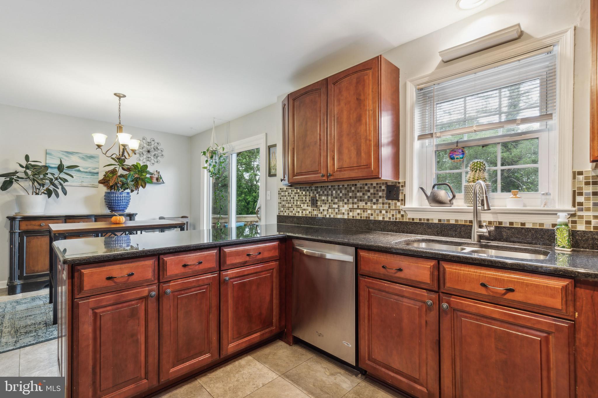 7519 Amesbury COURT