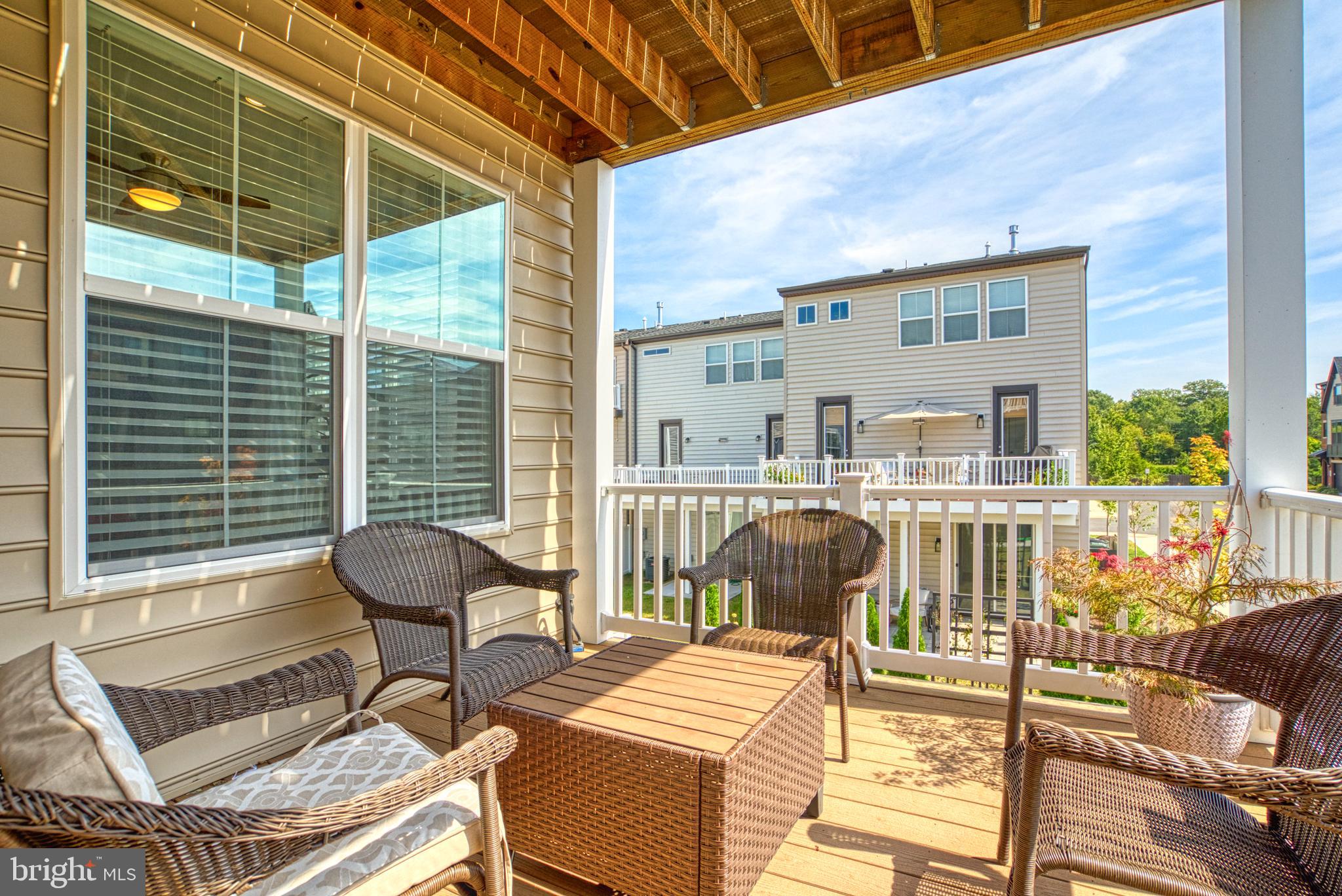 8109 Zoe PLACE