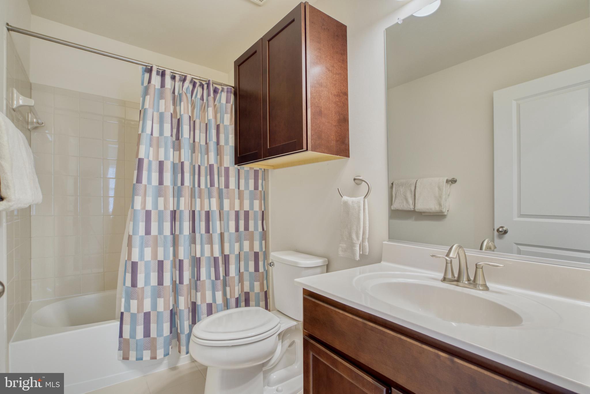 8109 Zoe PLACE