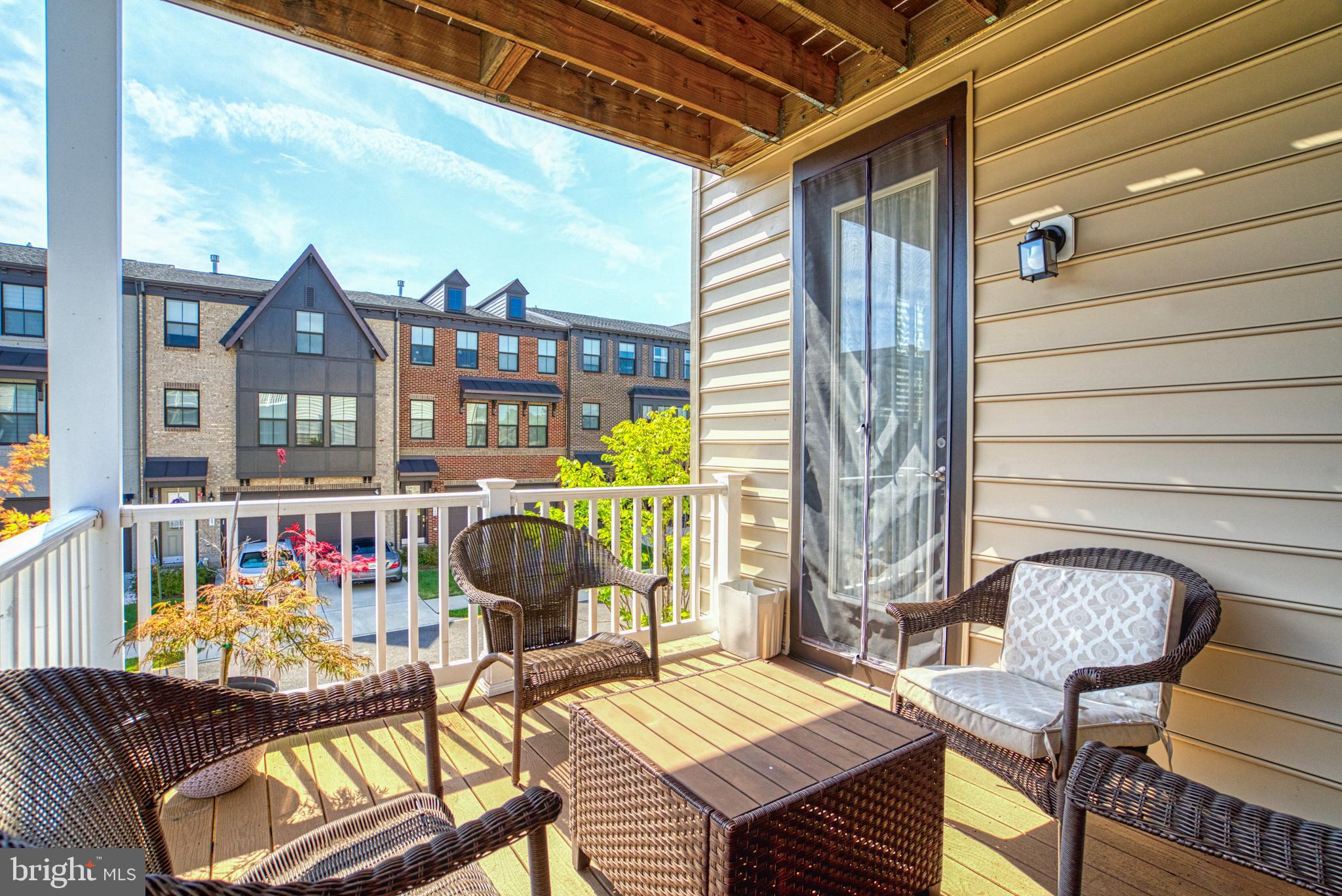 8109 Zoe PLACE