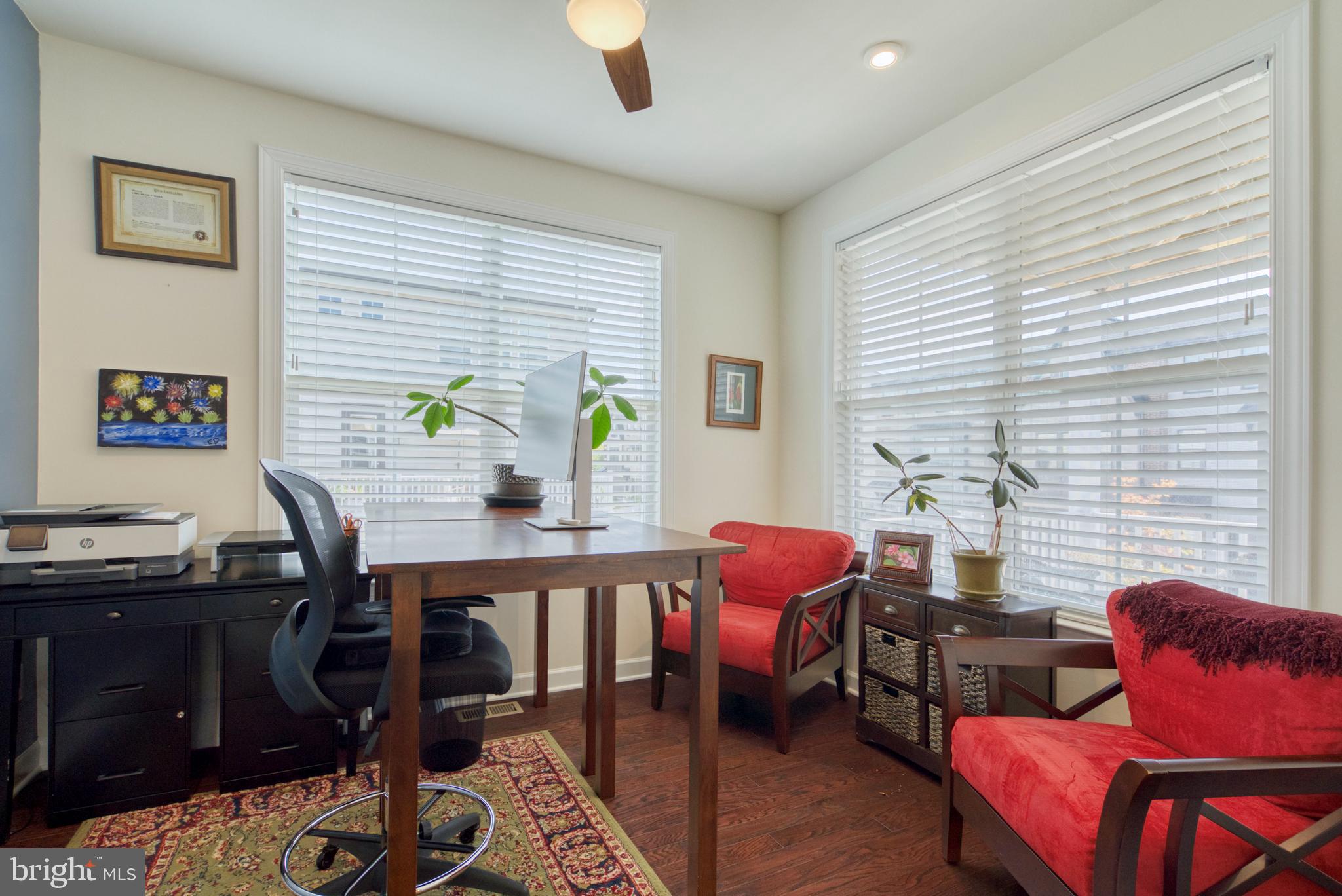 8109 Zoe PLACE