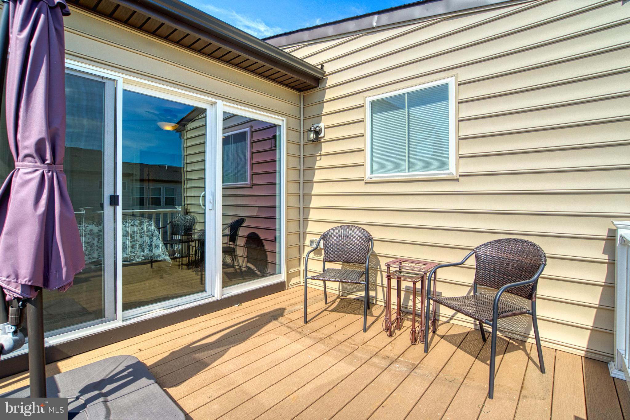 8109 Zoe PLACE