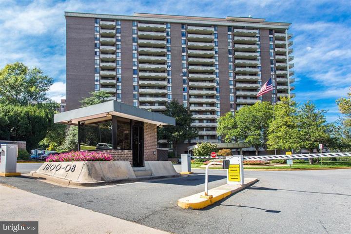 1800 Old Meadow ROAD Unit: 711