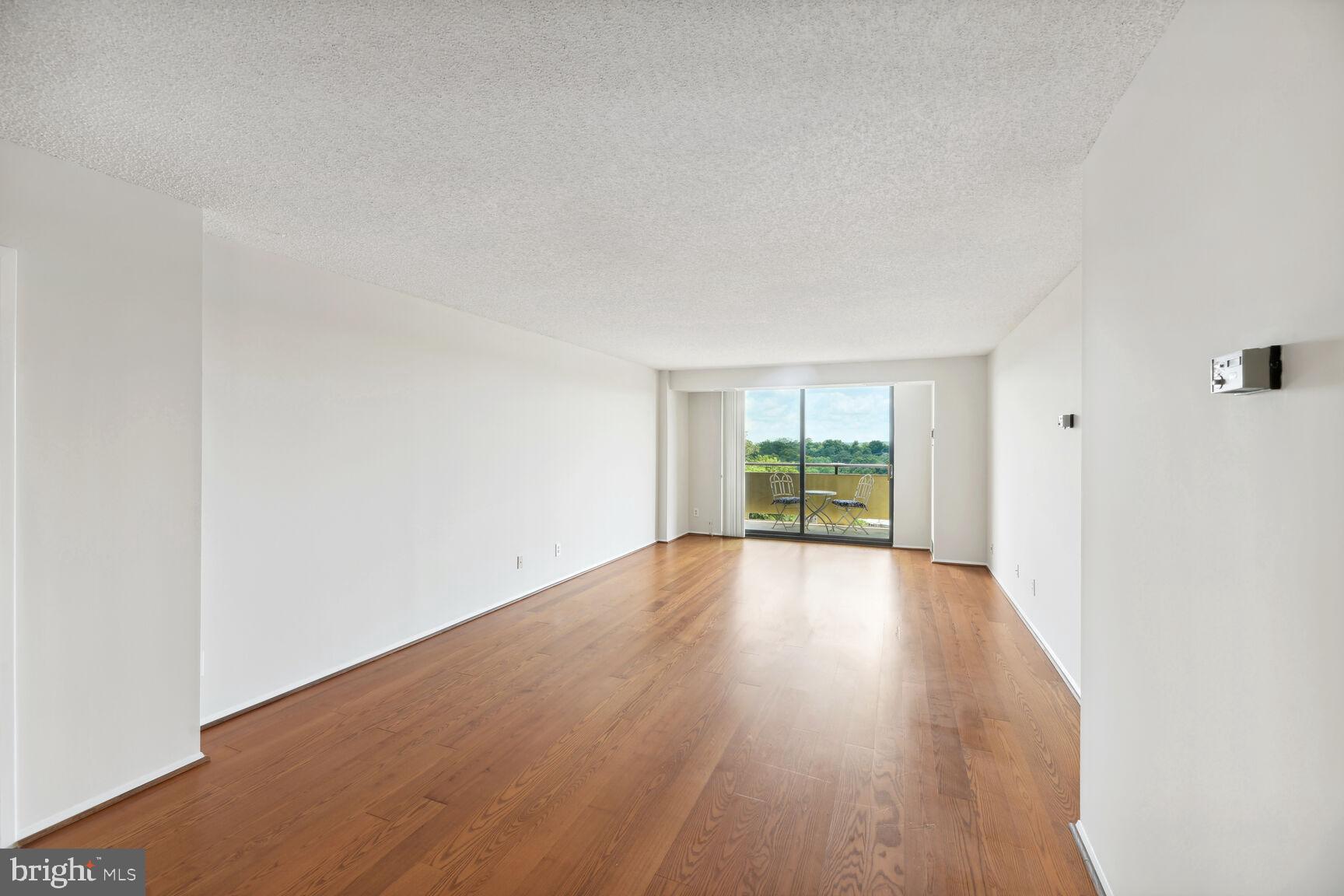 1800 Old Meadow ROAD Unit: 711