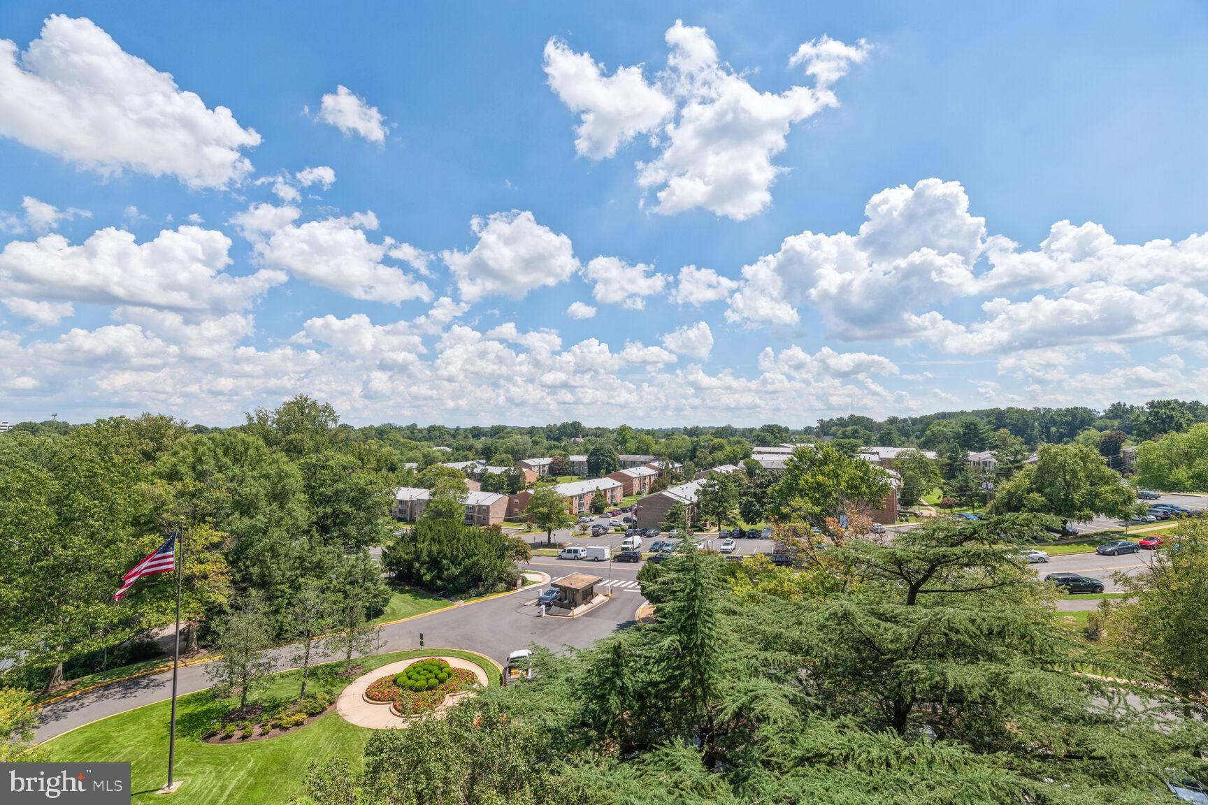 1800 Old Meadow ROAD Unit: 711