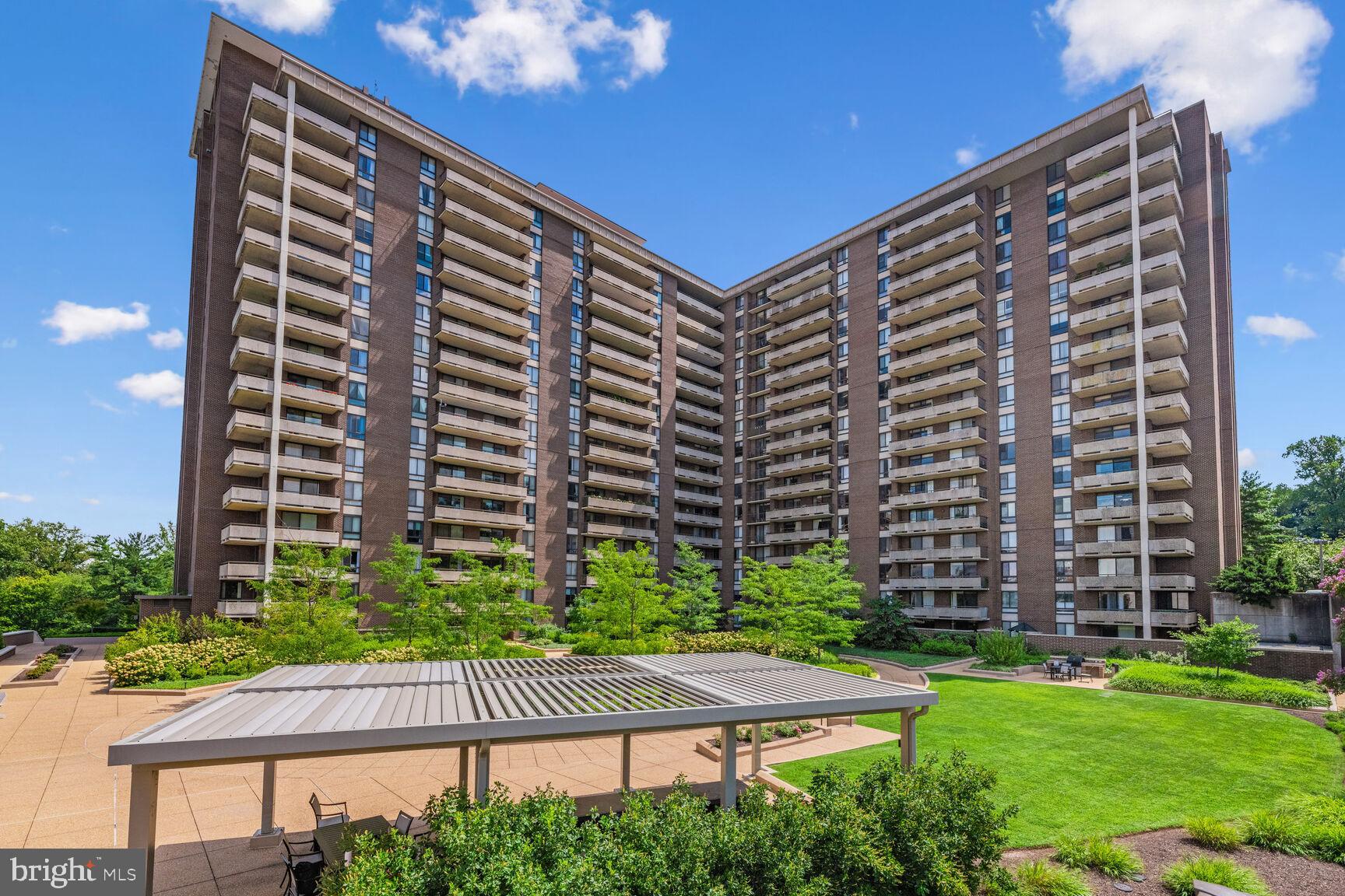 1800 Old Meadow ROAD Unit: 711