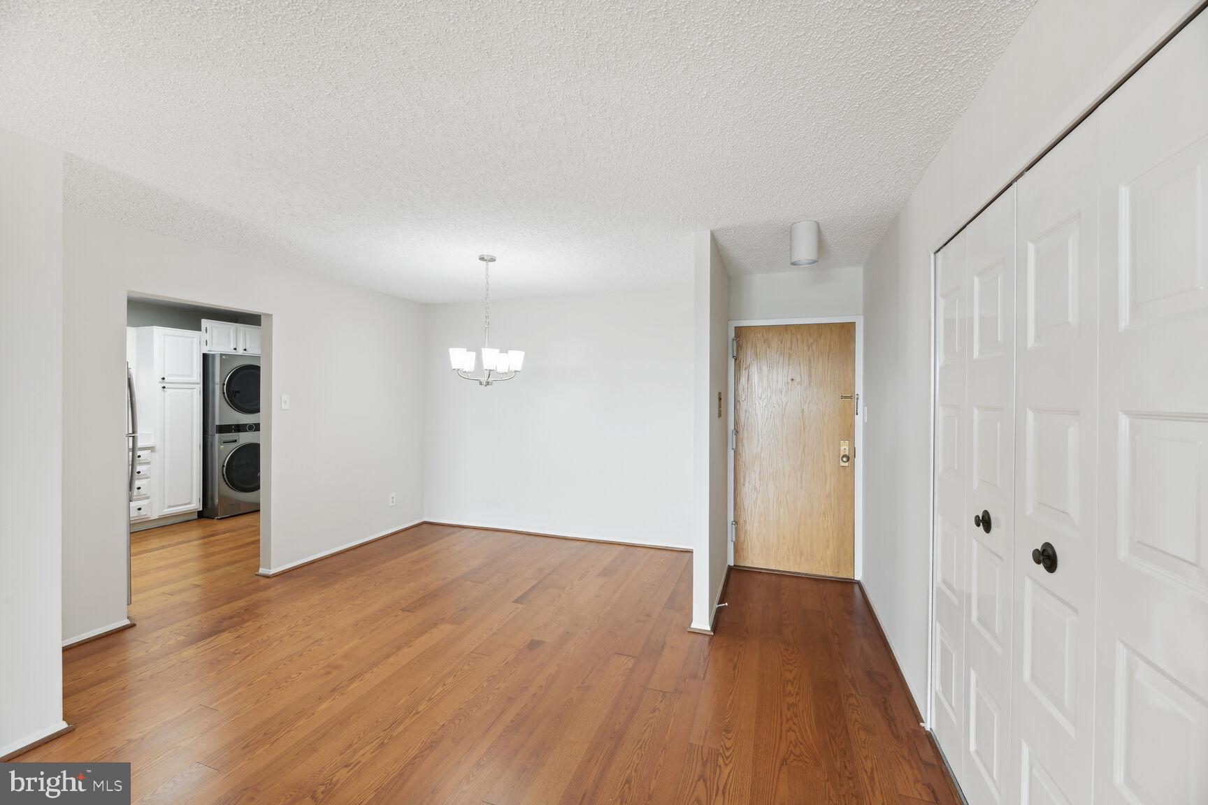 1800 Old Meadow ROAD Unit: 711