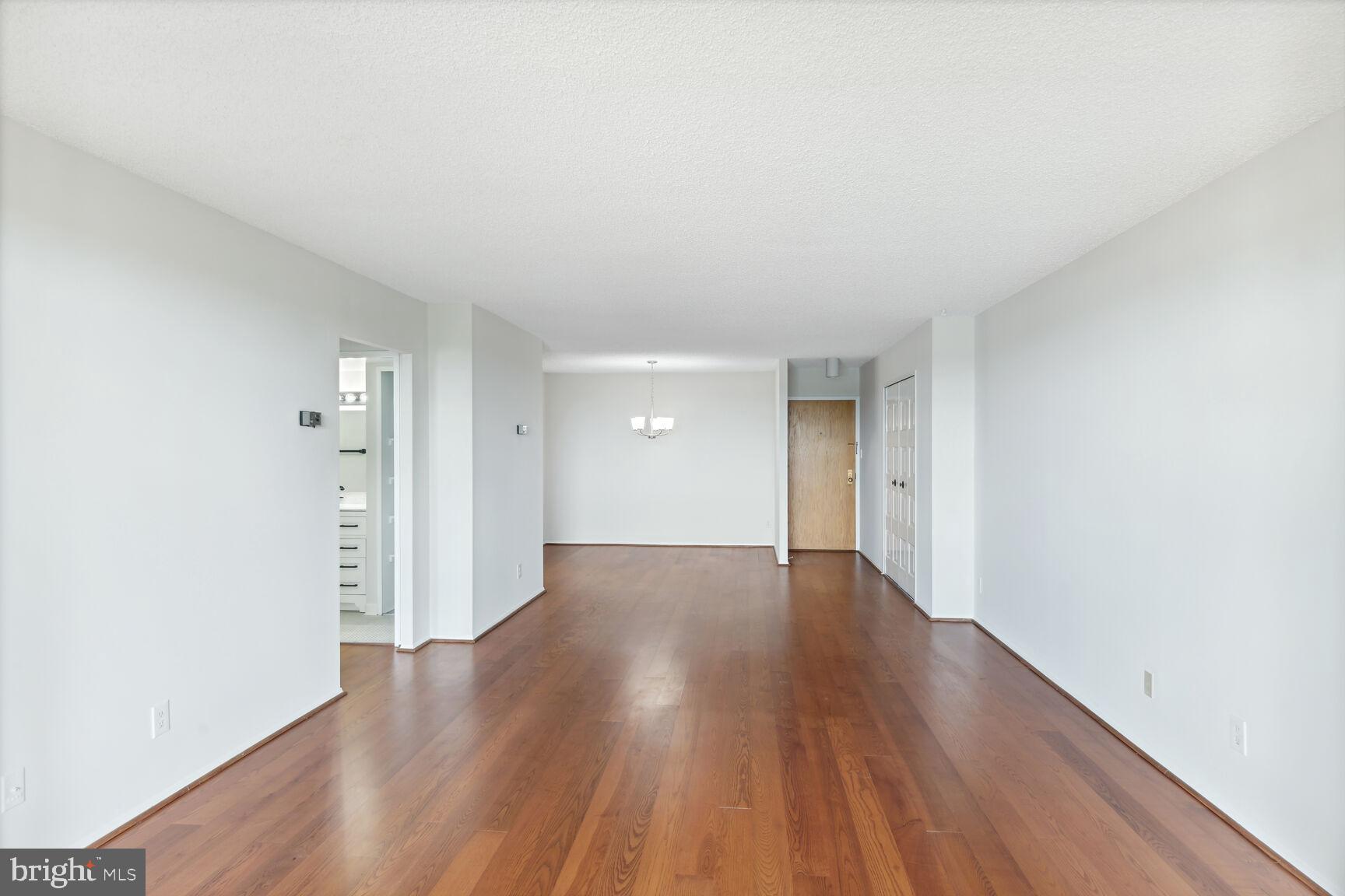 1800 Old Meadow ROAD Unit: 711