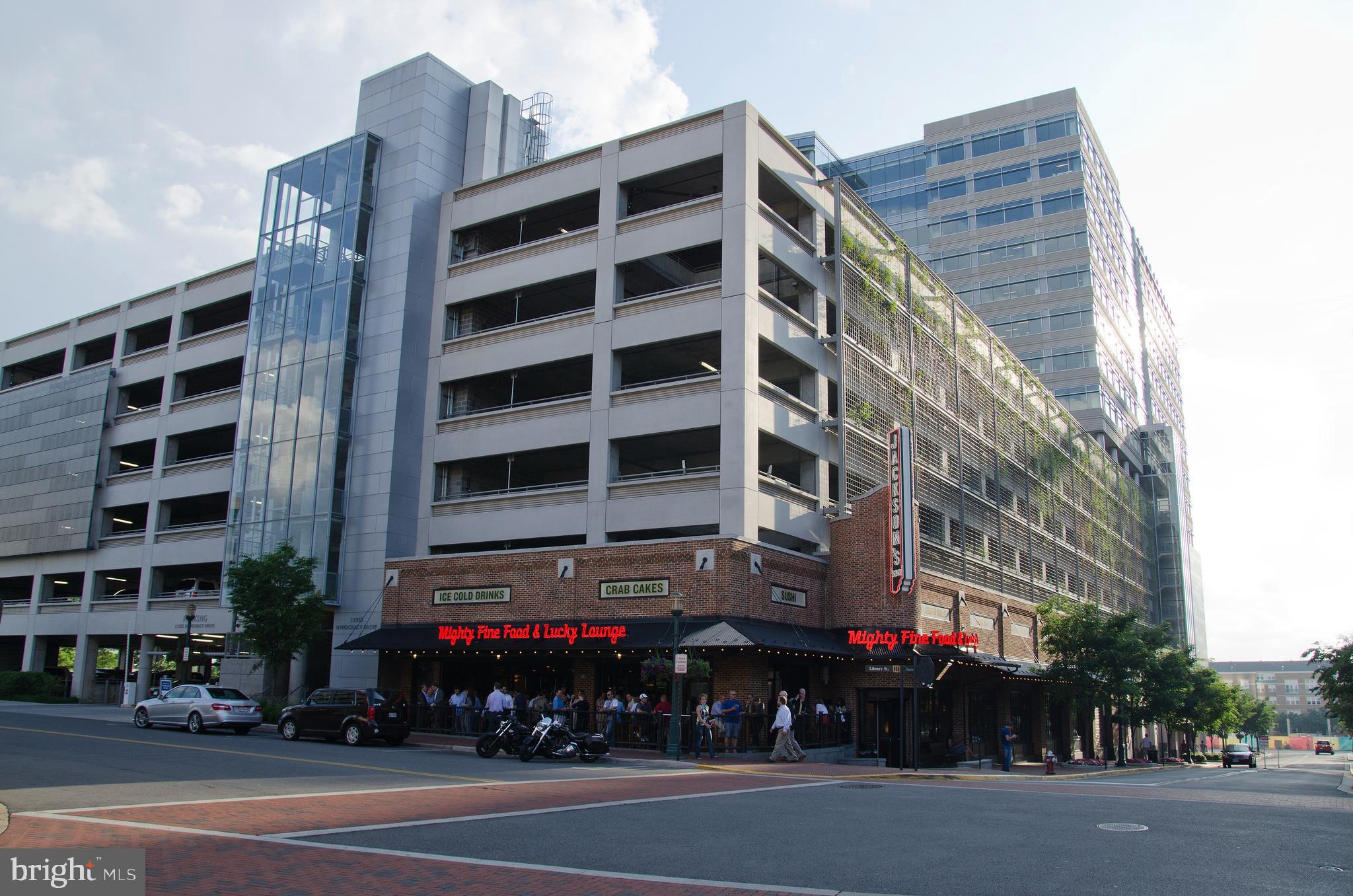 1875 Crescent Park DRIVE Unit: 1875