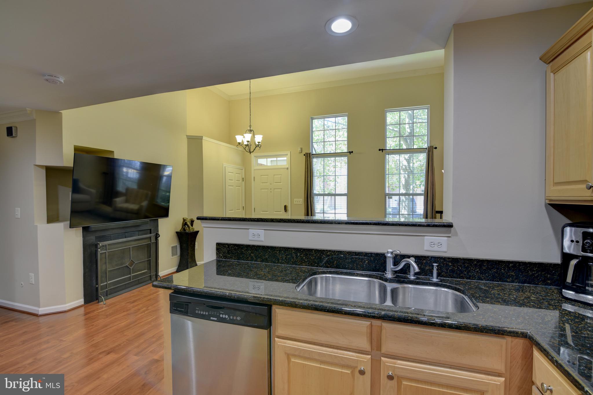 1875 Crescent Park DRIVE Unit: 1875